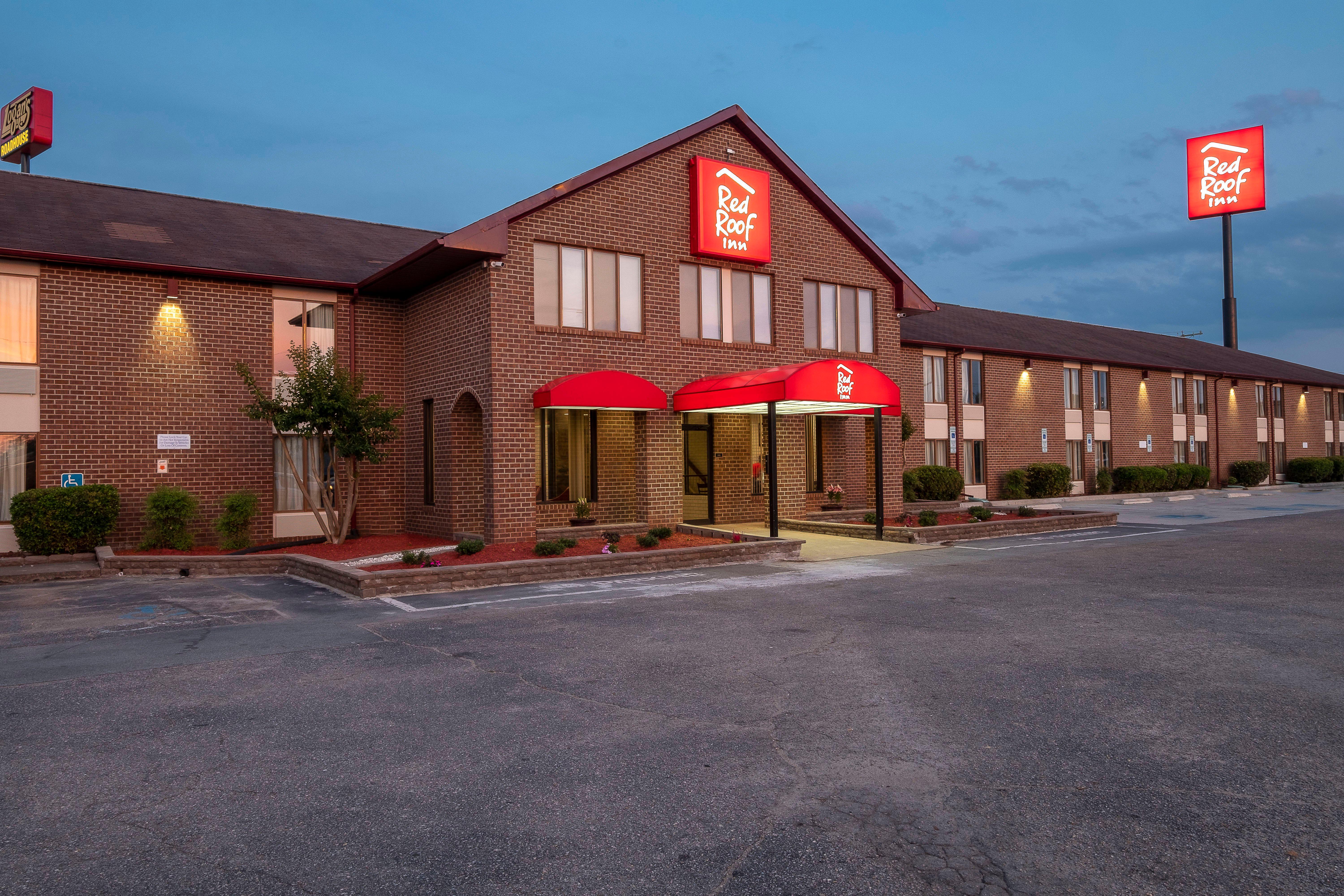 Red Roof Inn Roanoke Rapids Exterior photo